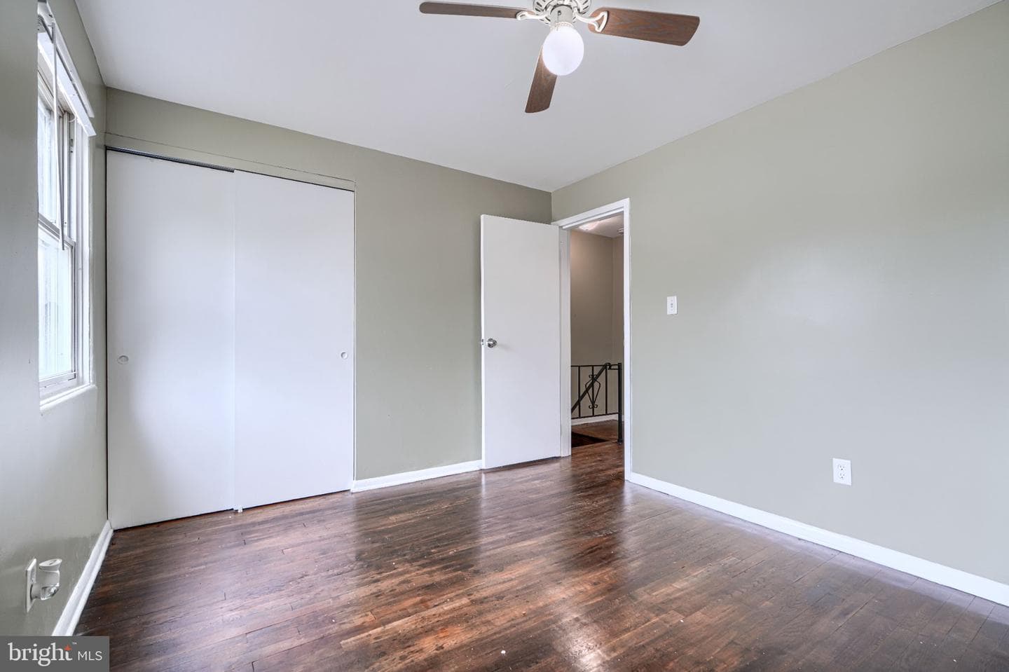 5649 Kavon Avenue photo 22