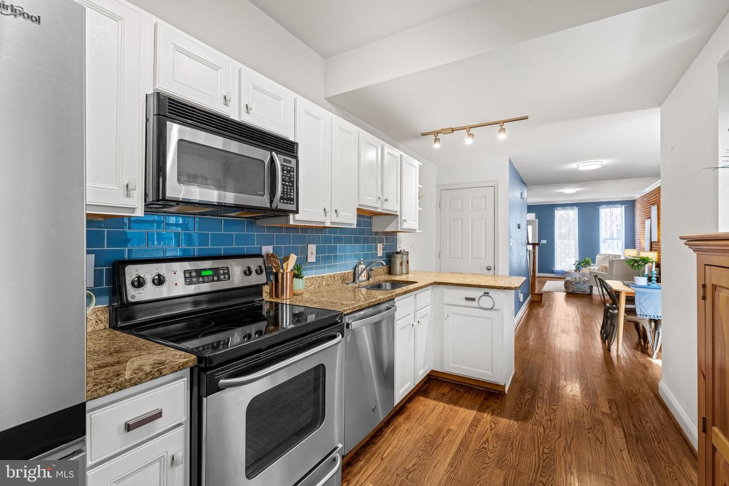 1636 S Hanover Street photo 10