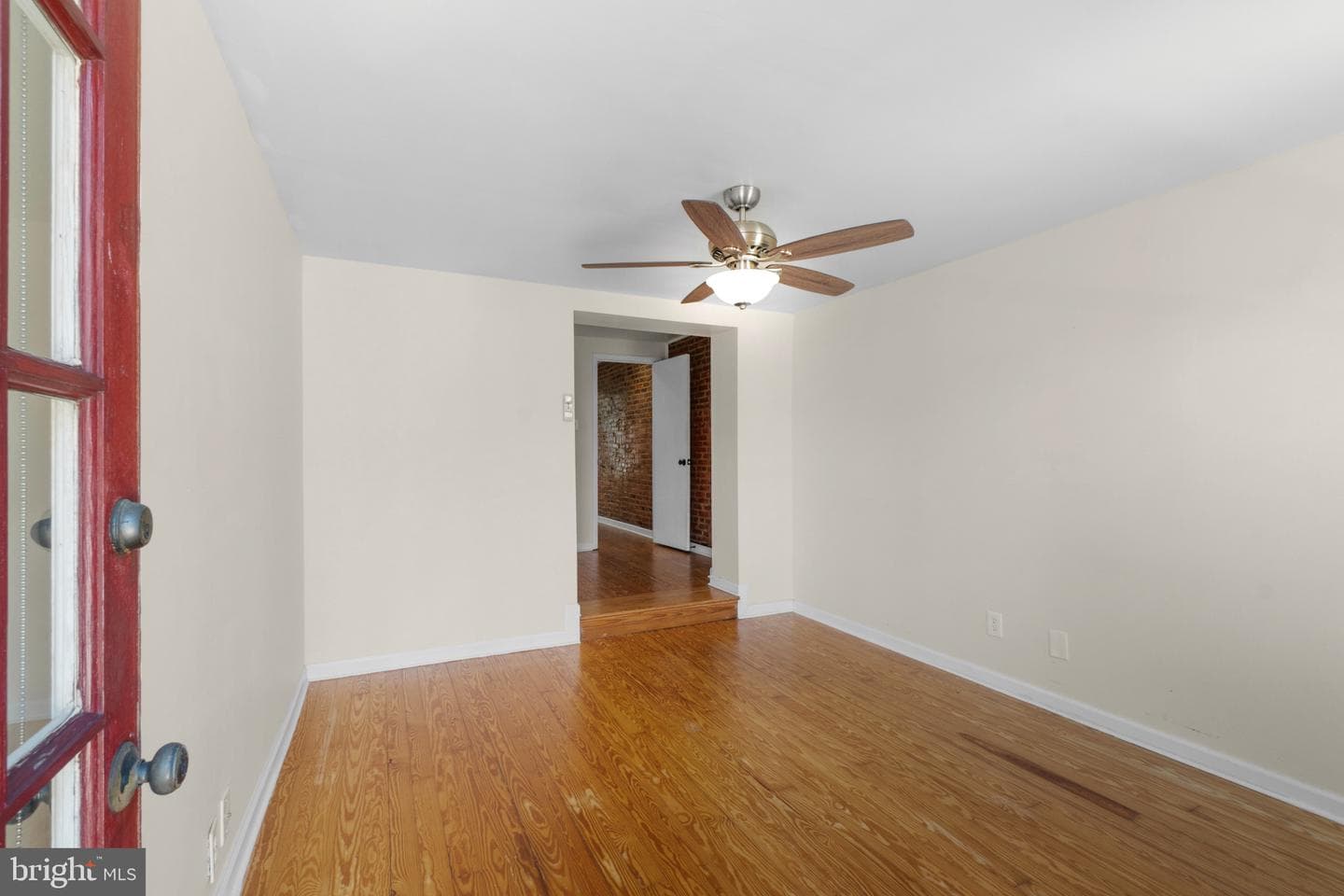 909 S Streeper Street photo 28
