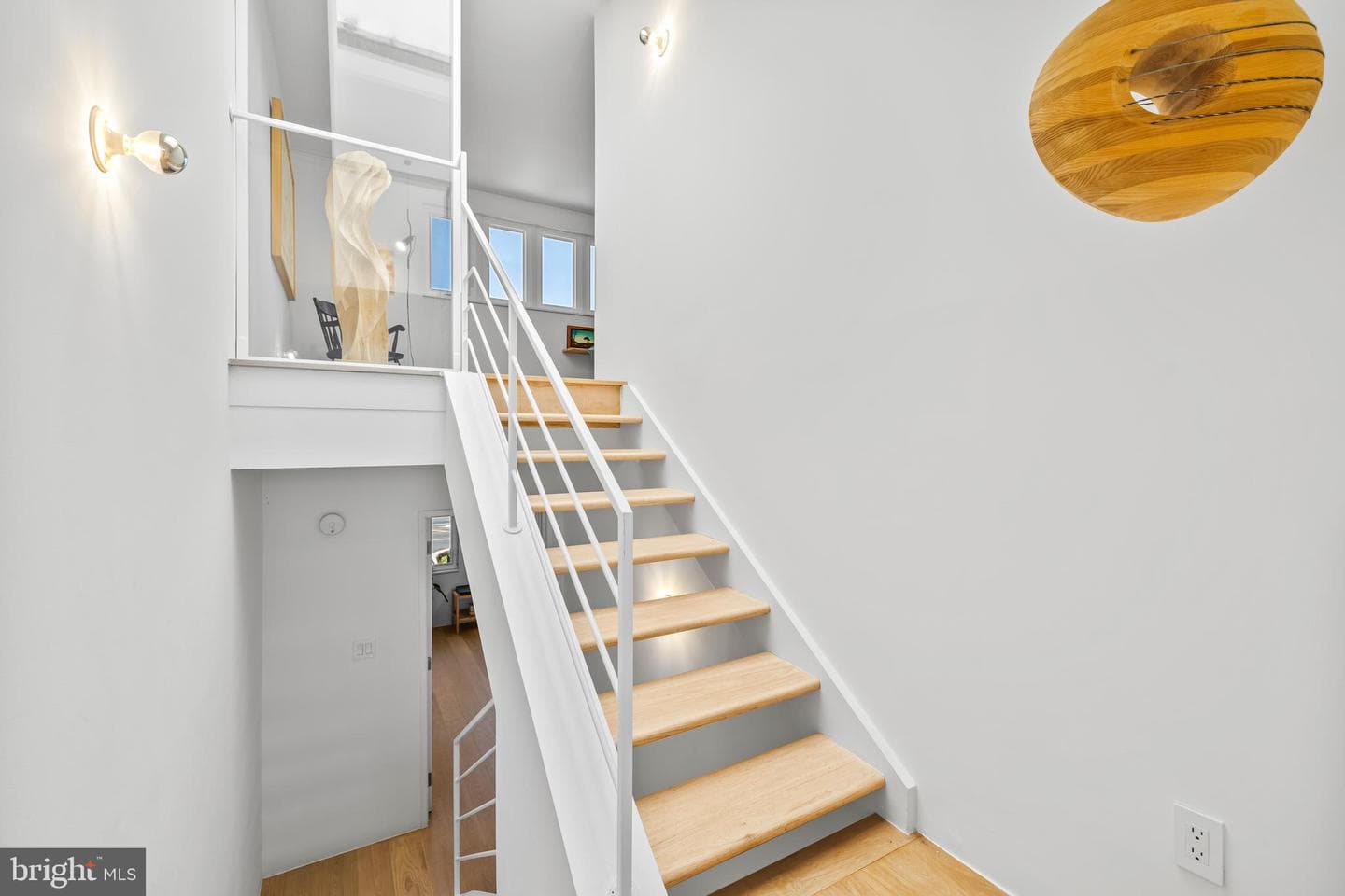 2439 Boston Street photo 34
