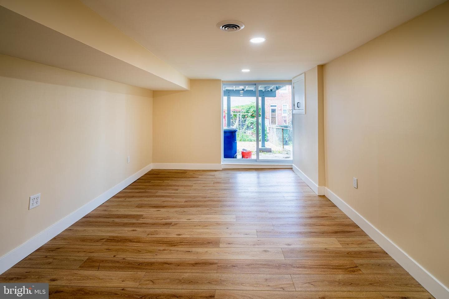 1230 W 37th Street photo 38