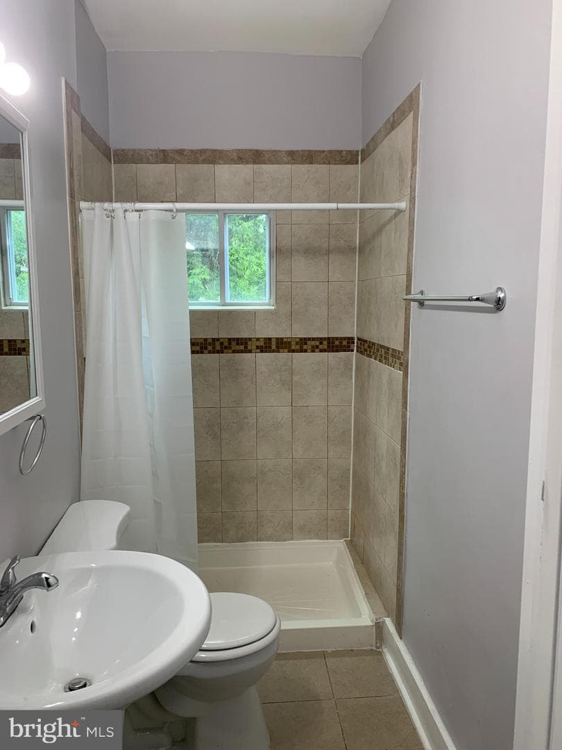 519 Beaumont Avenue photo 5