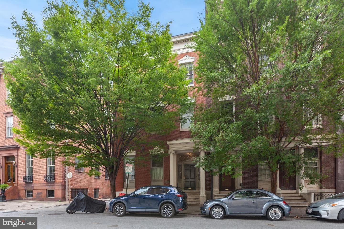 10 W Madison Street W #1 photo 5