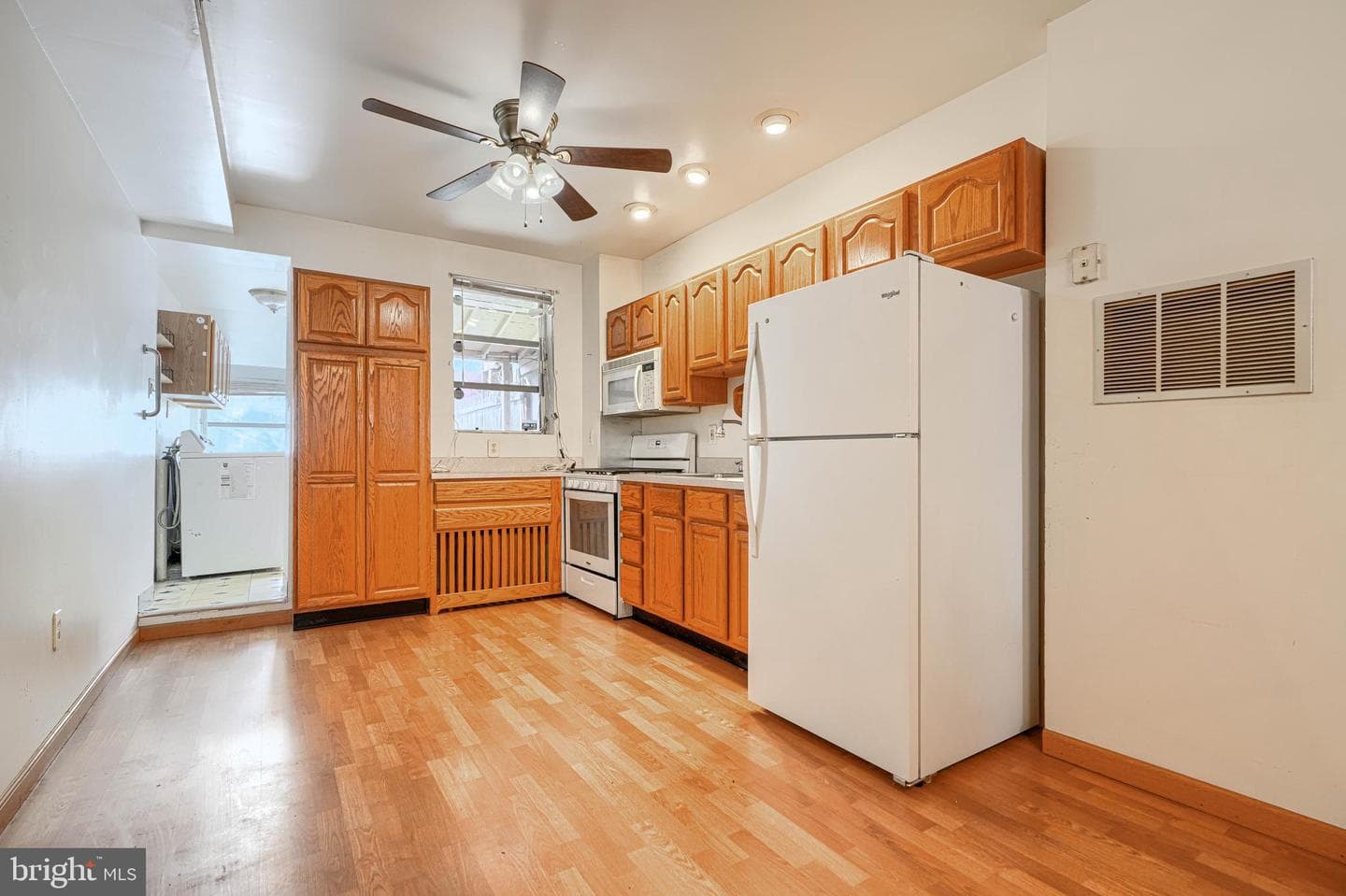 1414 Towson St photo 8