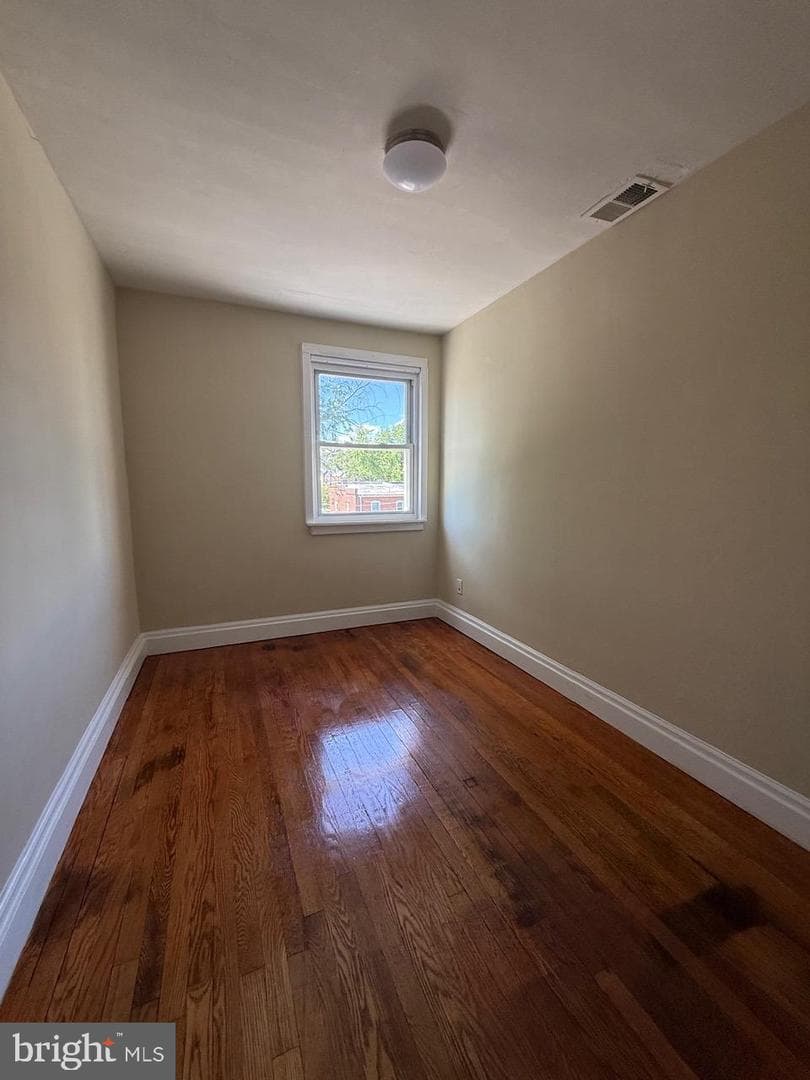 3826 8th Street photo 15