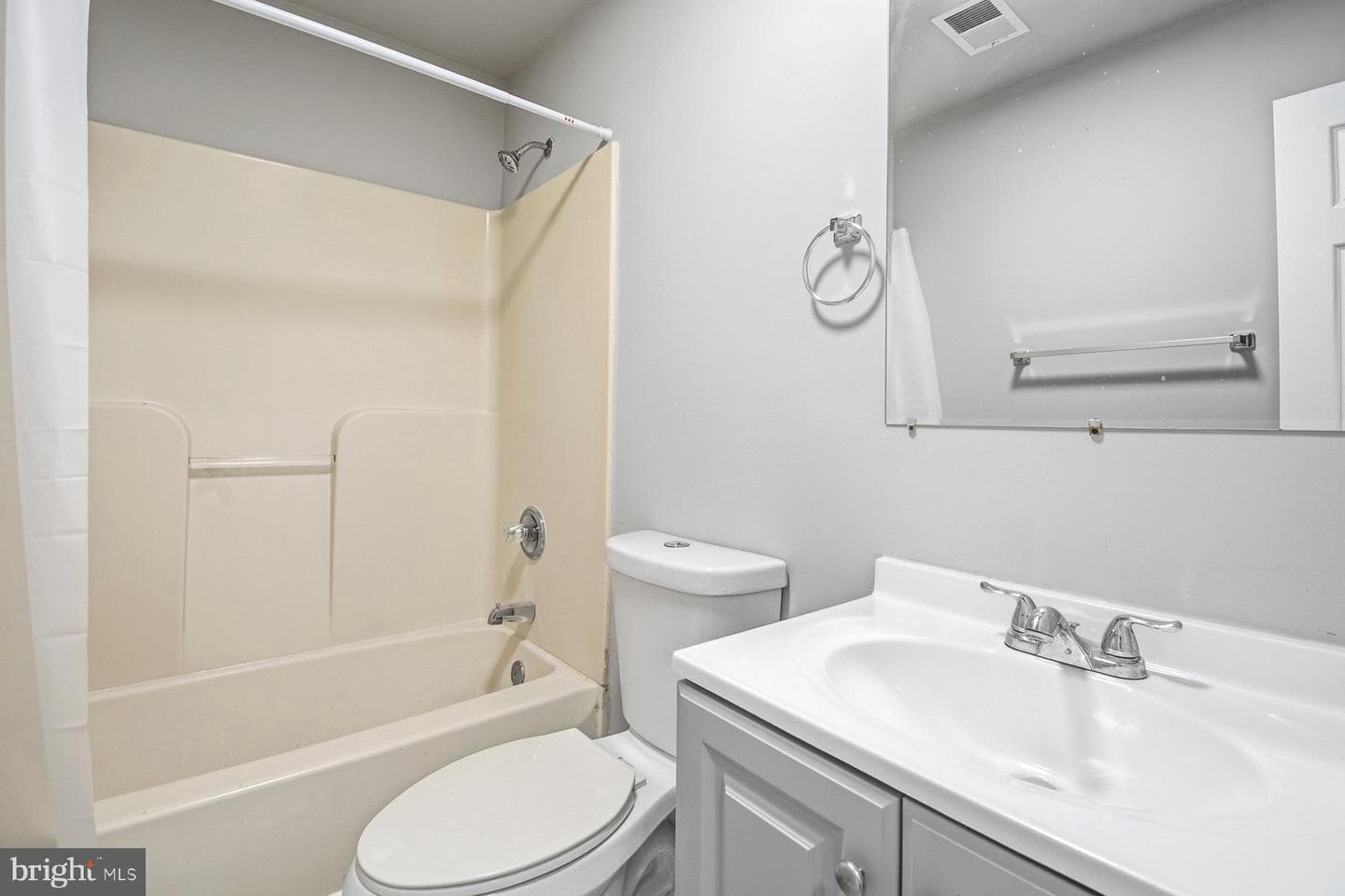 227 N Collington Avenue photo 12