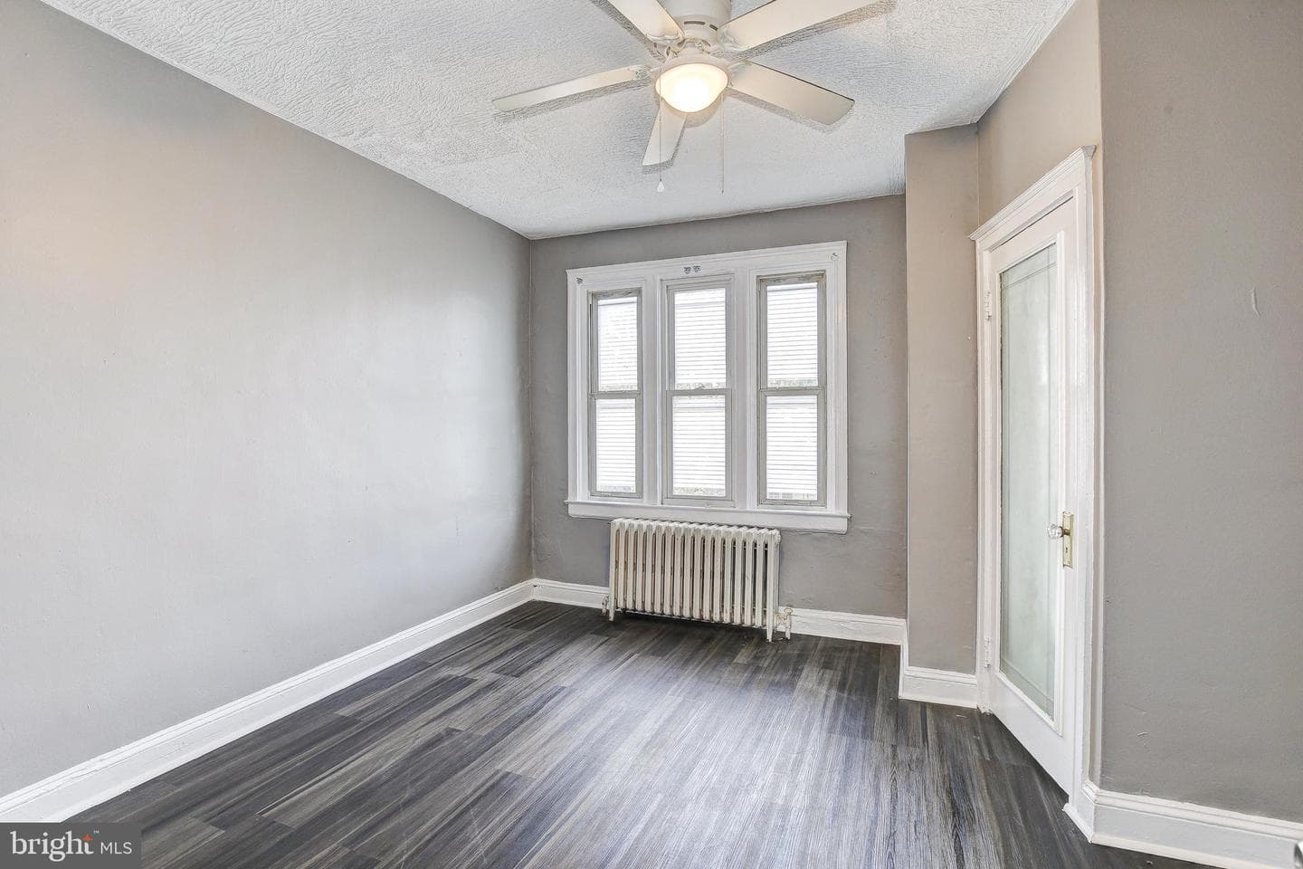1003 Bonaparte Avenue photo 13