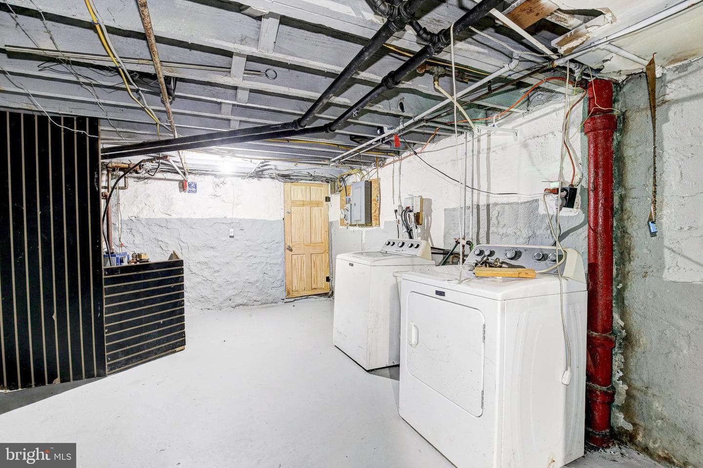 1003 Bonaparte Avenue photo 20