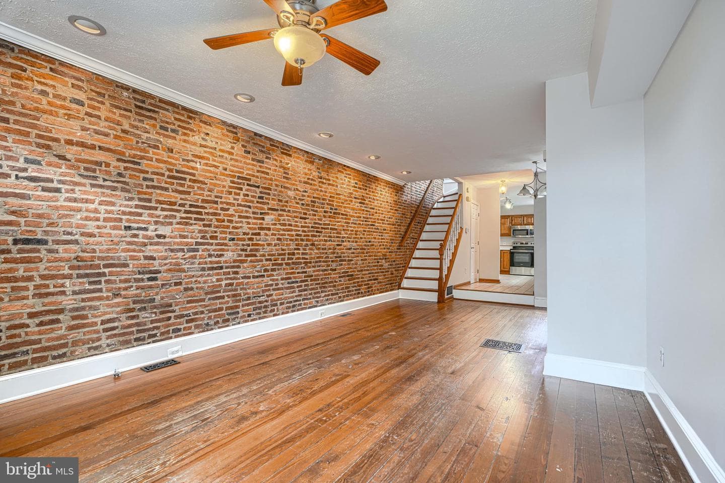 12 Poultney Street photo 5