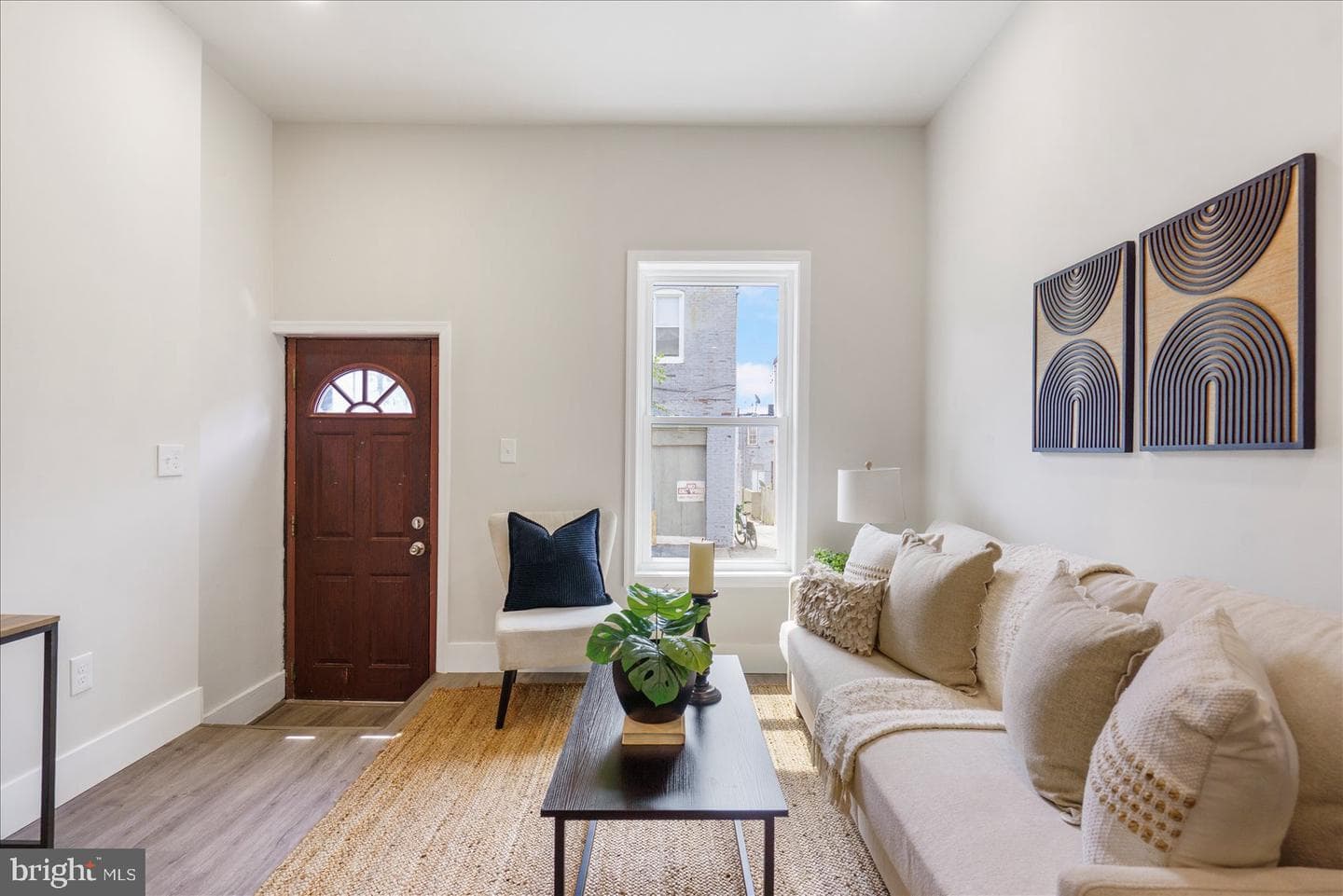 1208 Glyndon Avenue photo 9