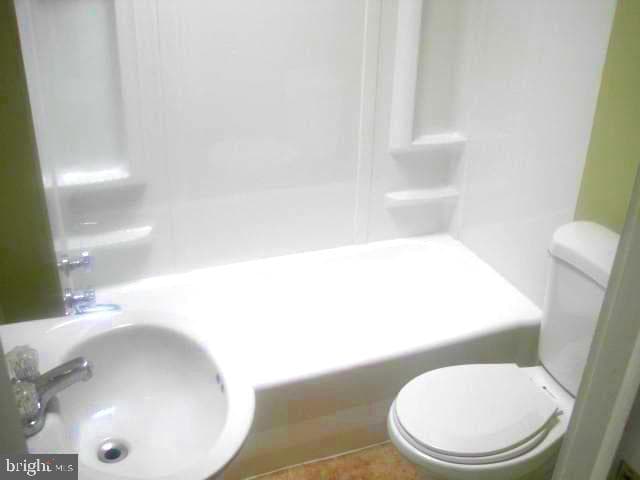 2822 Waterview Avenue photo 13