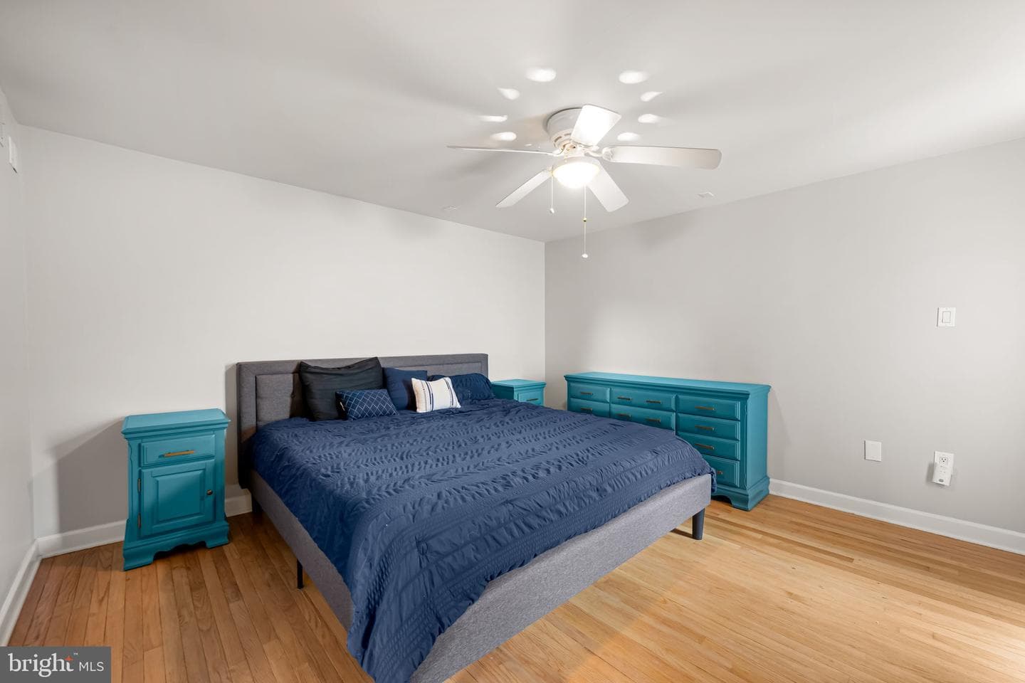 3527 Falls Road photo 17