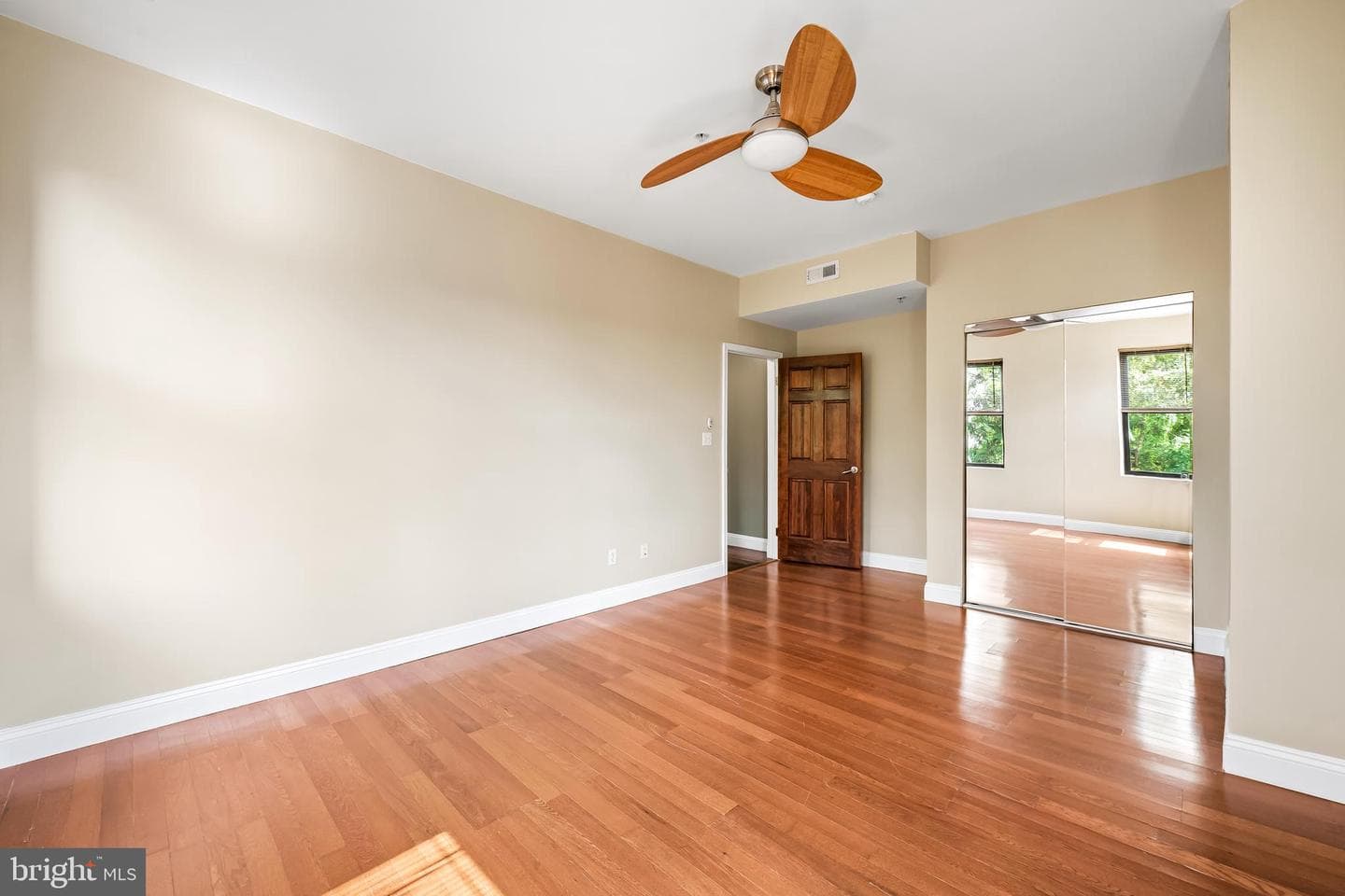 2204 Park Ave # 302 photo 14
