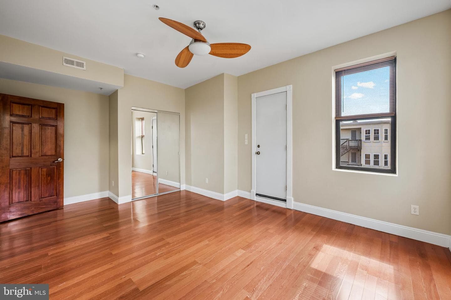 2204 Park Ave # 302 photo 15