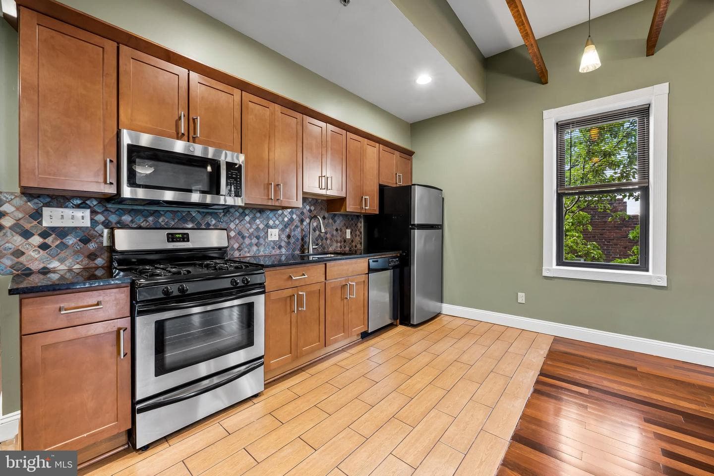2204 Park Ave # 302 photo 9