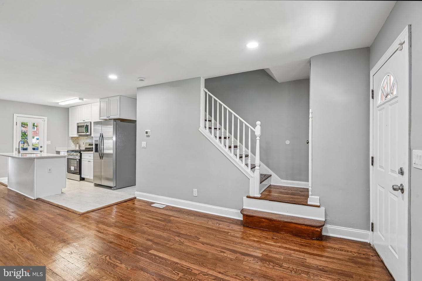 44 N Athol Avenue photo 4