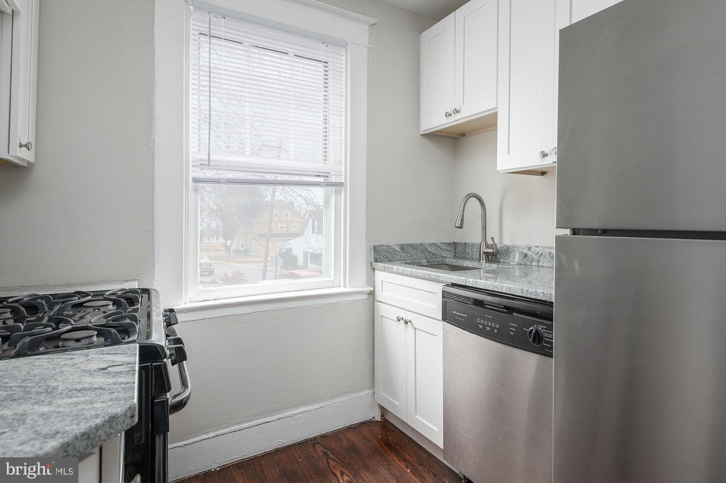 3220 Bayonne Avenue photo 25