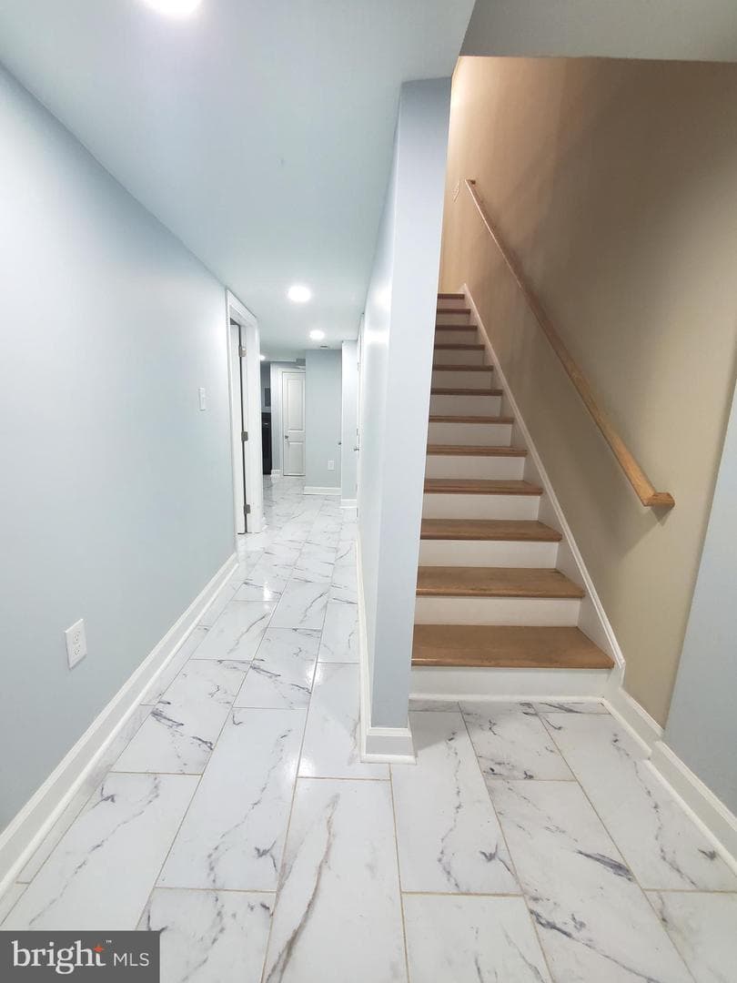 2861 W Garrison Avenue photo 25