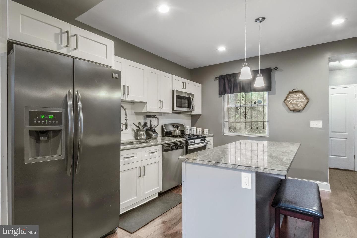 3220 Elmley Avenue photo 4