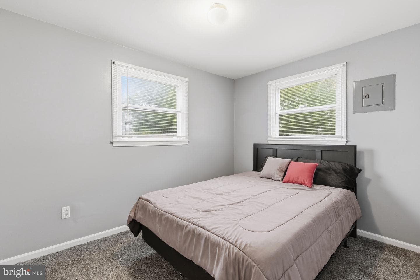 6608 Danville Avenue photo 14