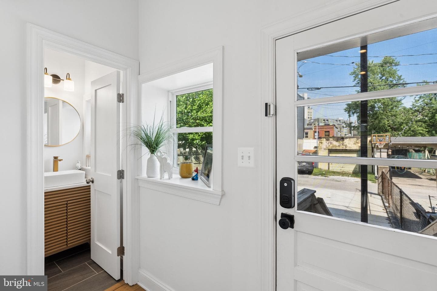 1353 Hull Street photo 13