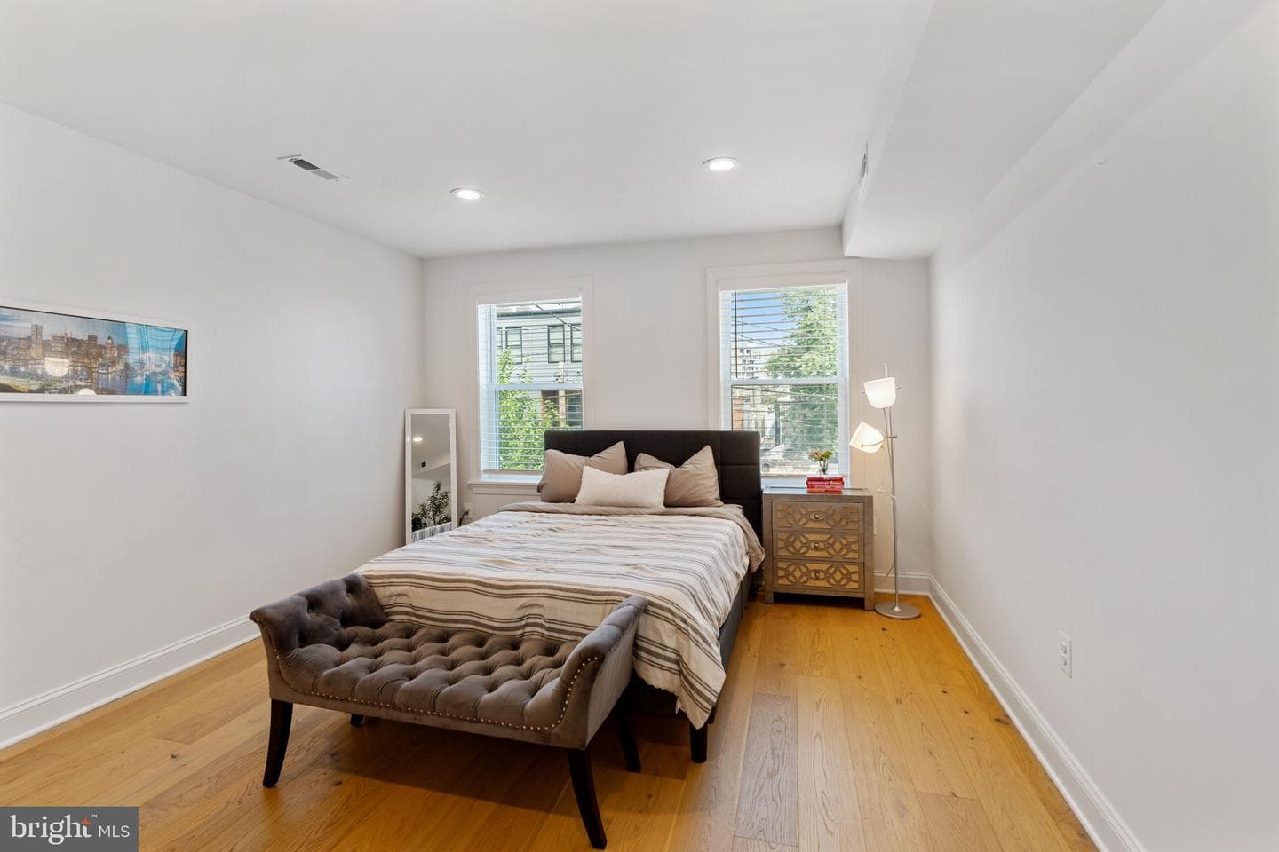 1353 Hull Street photo 20
