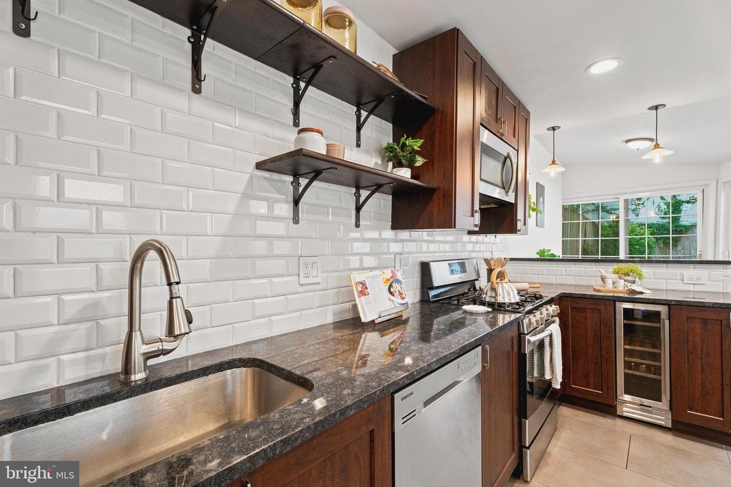 103 E Cross Street E photo 13