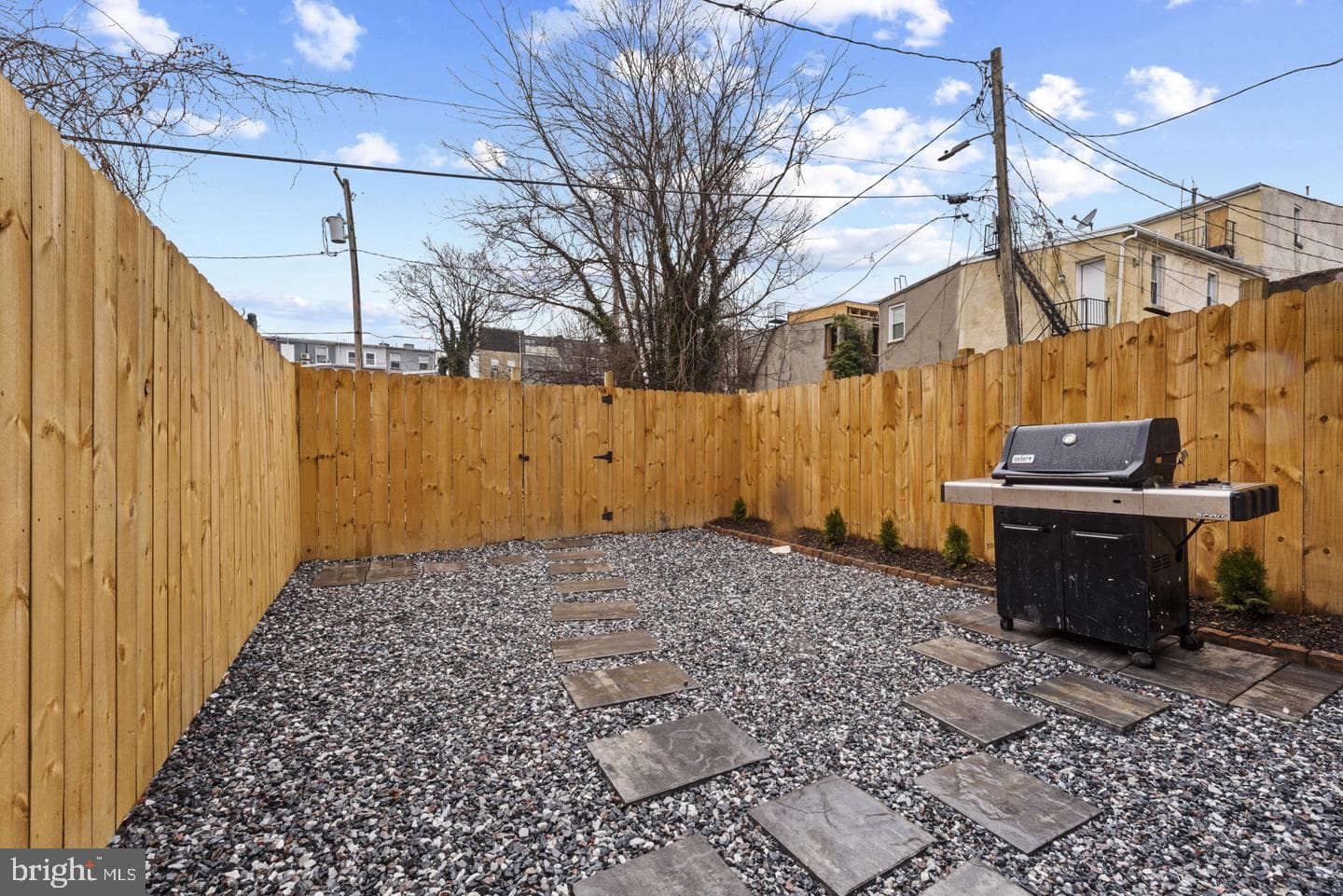 318 N Stricker Street photo 13
