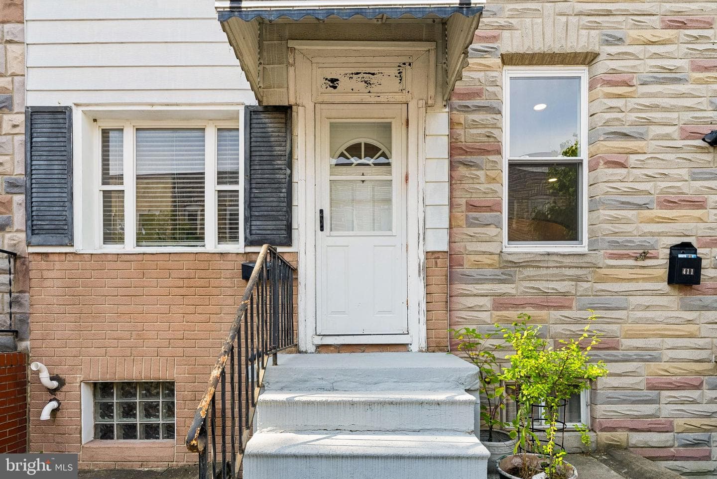 409 W 23rd Street photo 3