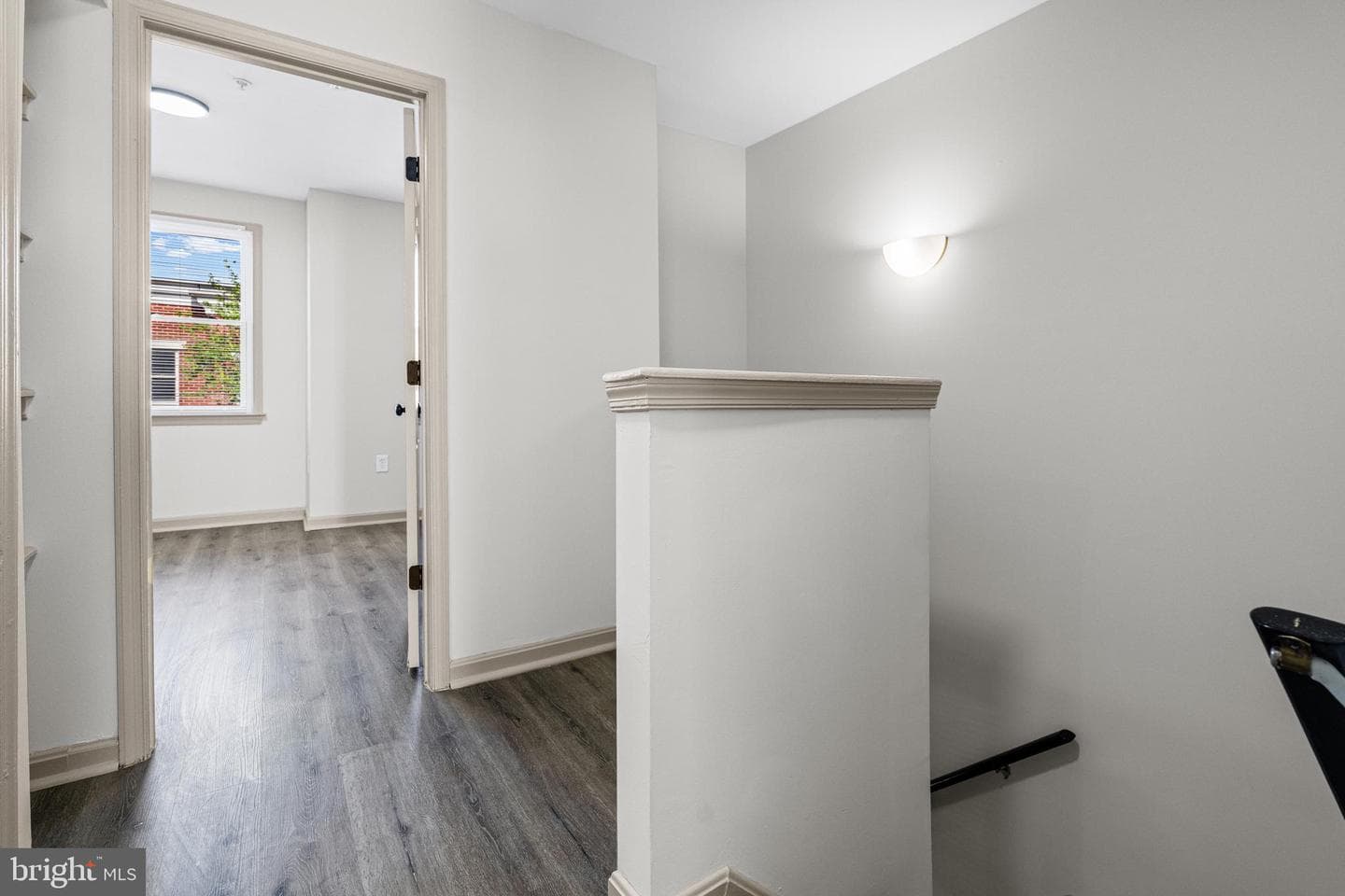 1502 Leslie St photo 24