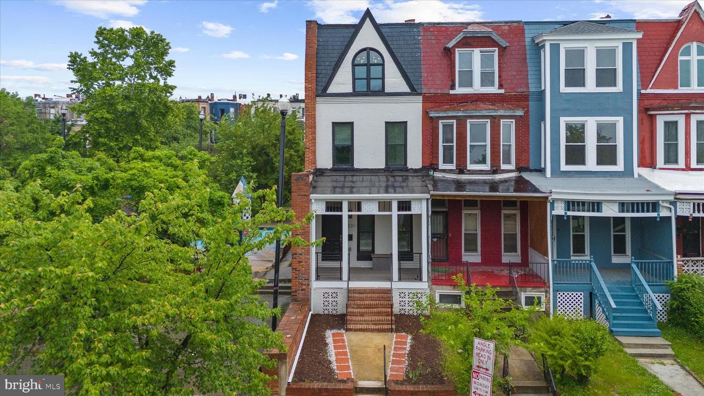 2321 Madison Avenue photo 2