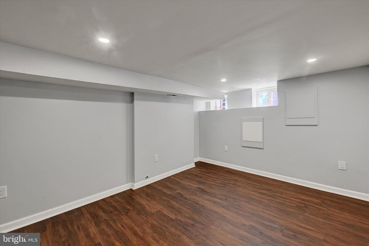 1148 Sargeant Street photo 21