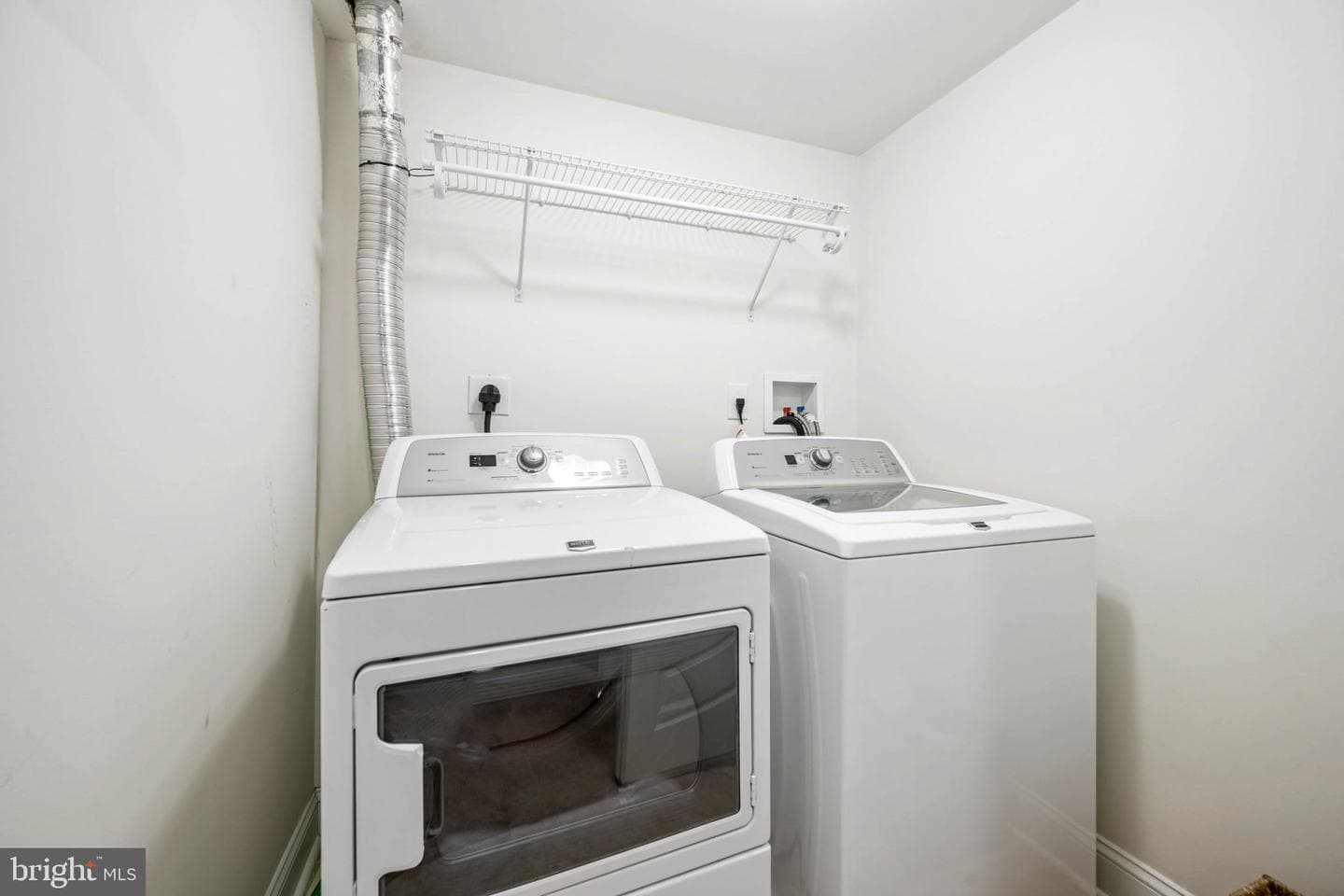 816 S Ellwood Avenue photo 44