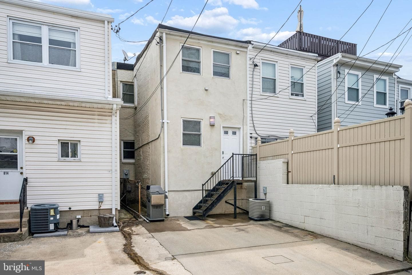 816 S Ellwood Avenue photo 47