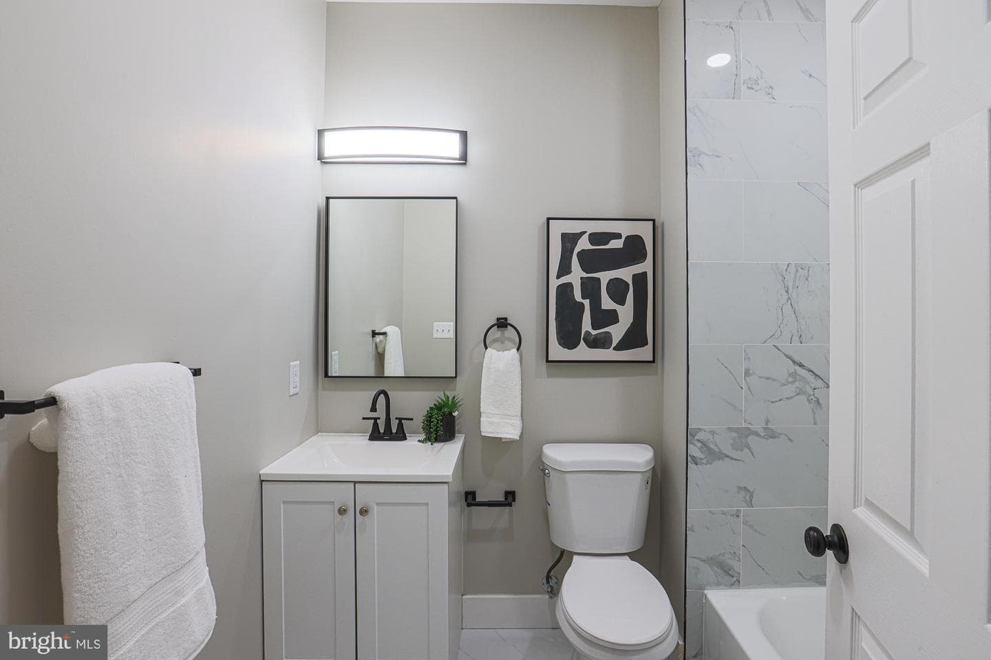 1728 Ruxton Ave photo 27