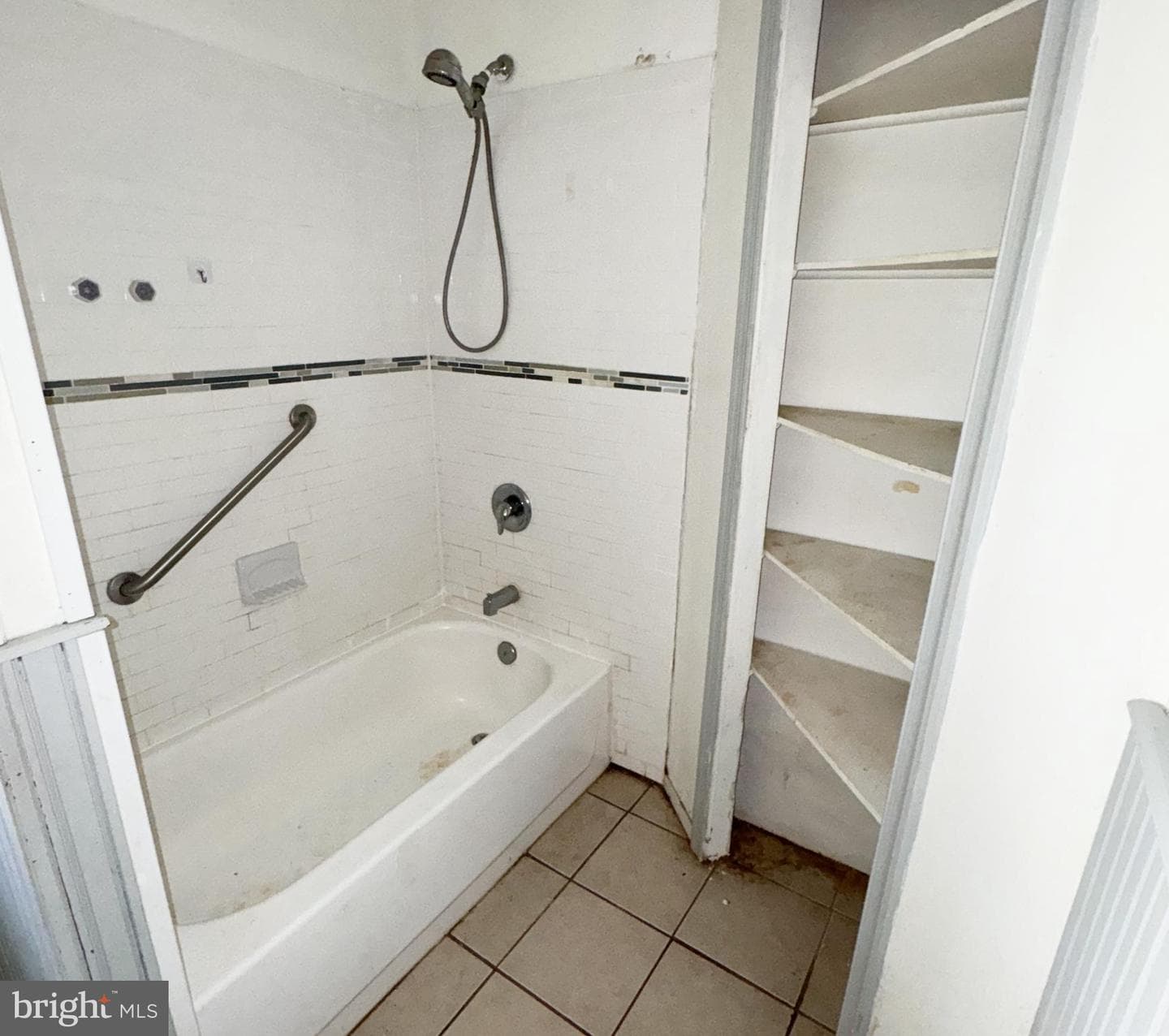 3032 Fleetwood Ave photo 12
