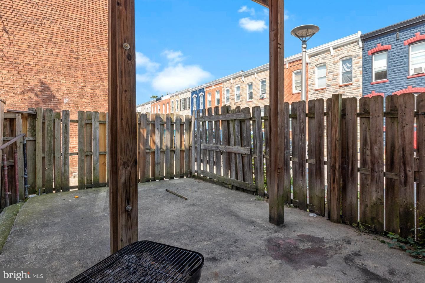 1309 W Ostend Street photo 6