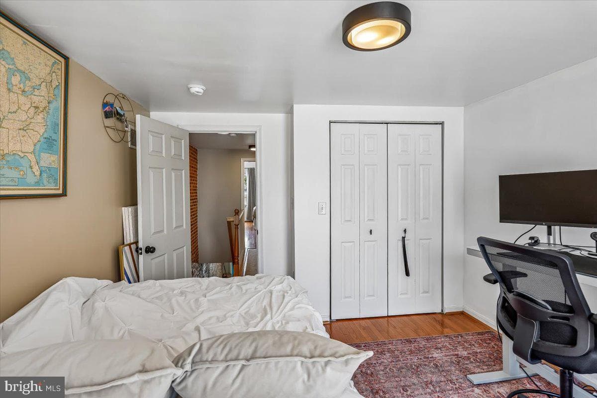 136 E Fort Avenue photo 24
