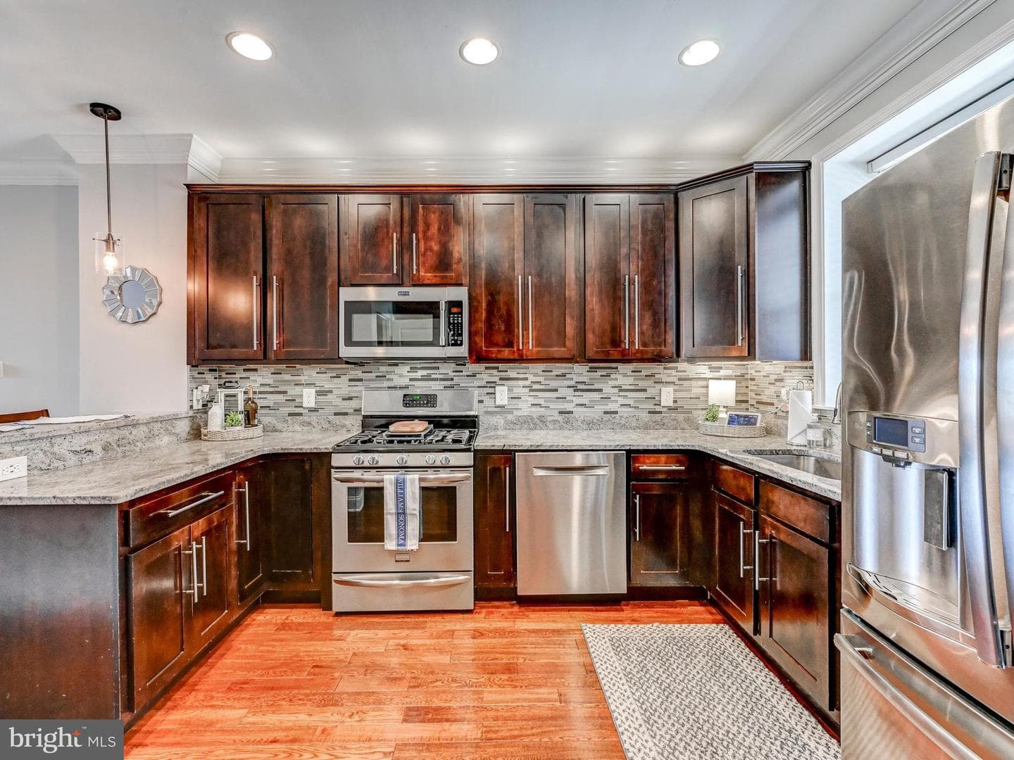 3424 Fait Avenue photo 7