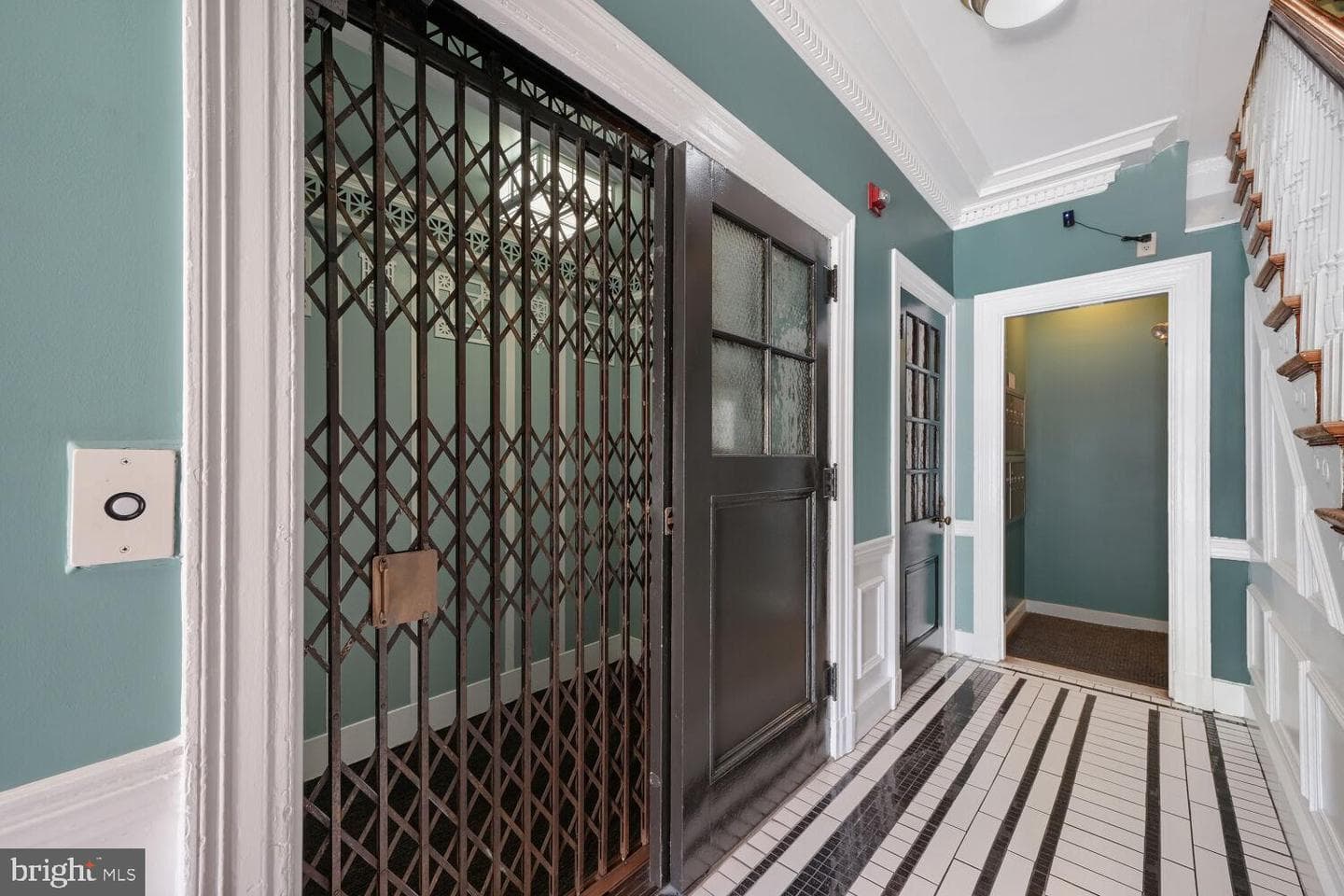 104 W Madison Street #9 photo 13