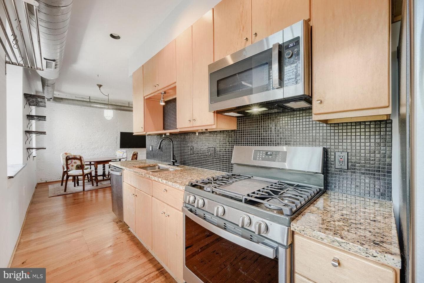 104 W Madison Street #9 photo 4
