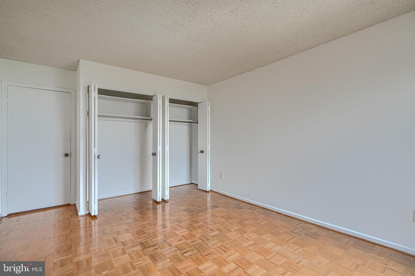 4100 N Charles Street #813 photo 25