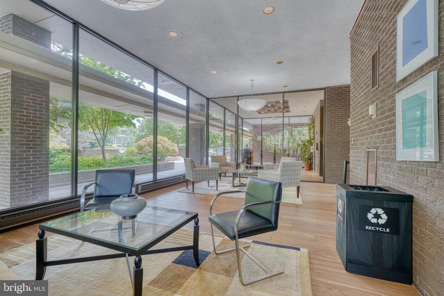 4100 N Charles Street #813 photo 50