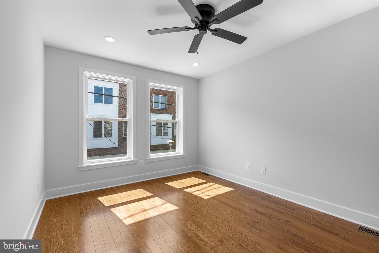 1415 Reynolds Street photo 24