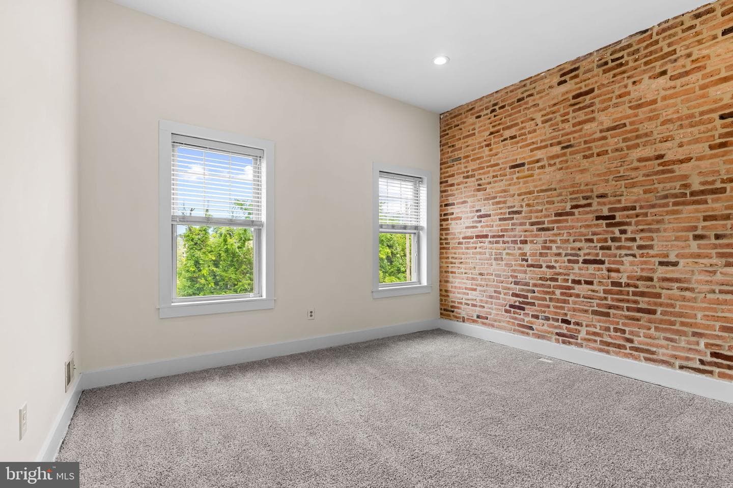 307 Font Hill Avenue photo 17