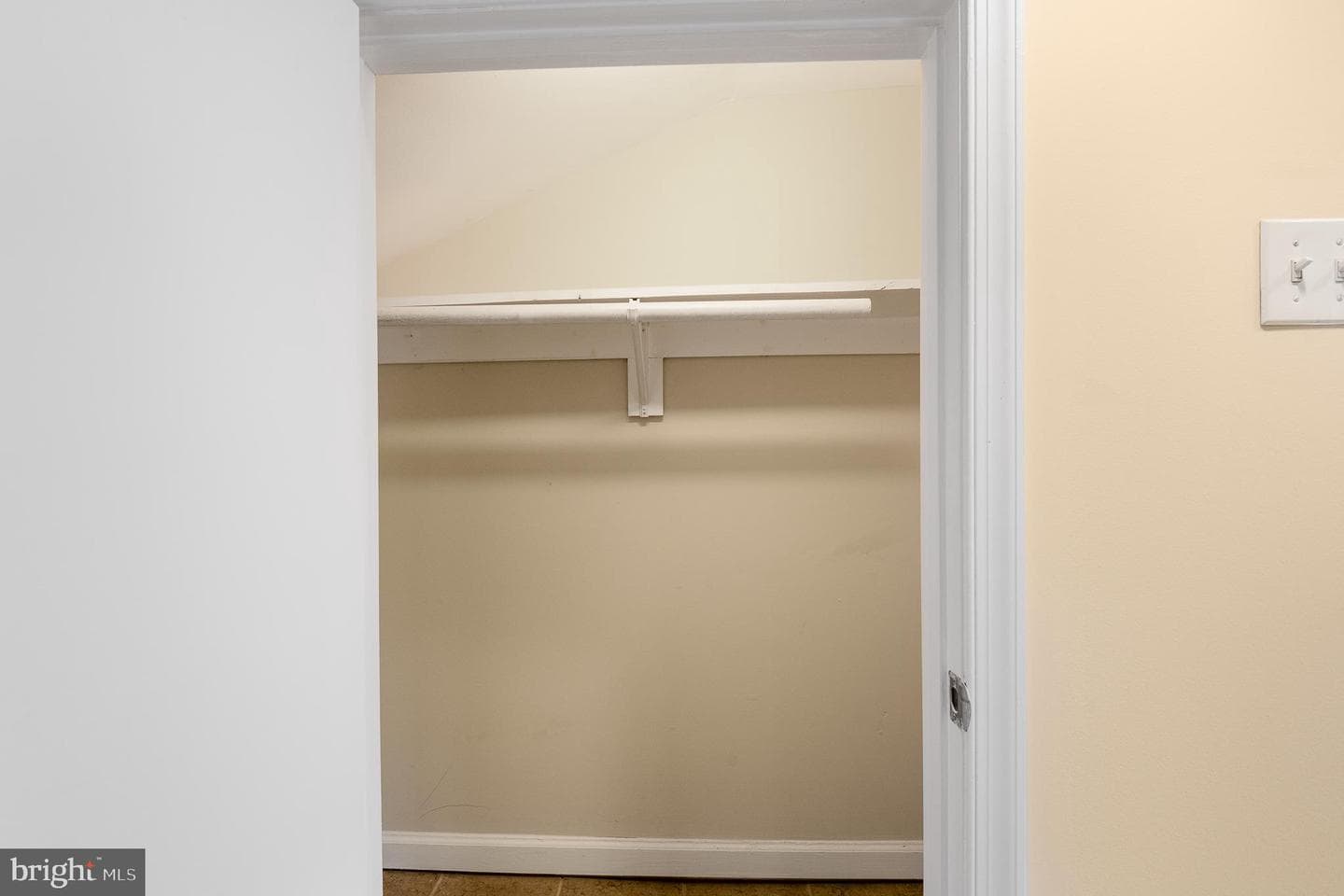 1123 W Lombard Street photo 30