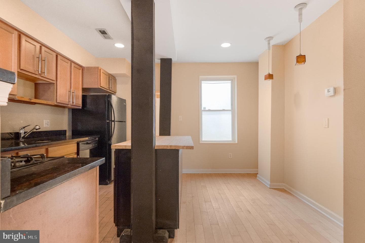 1123 W Lombard Street photo 6