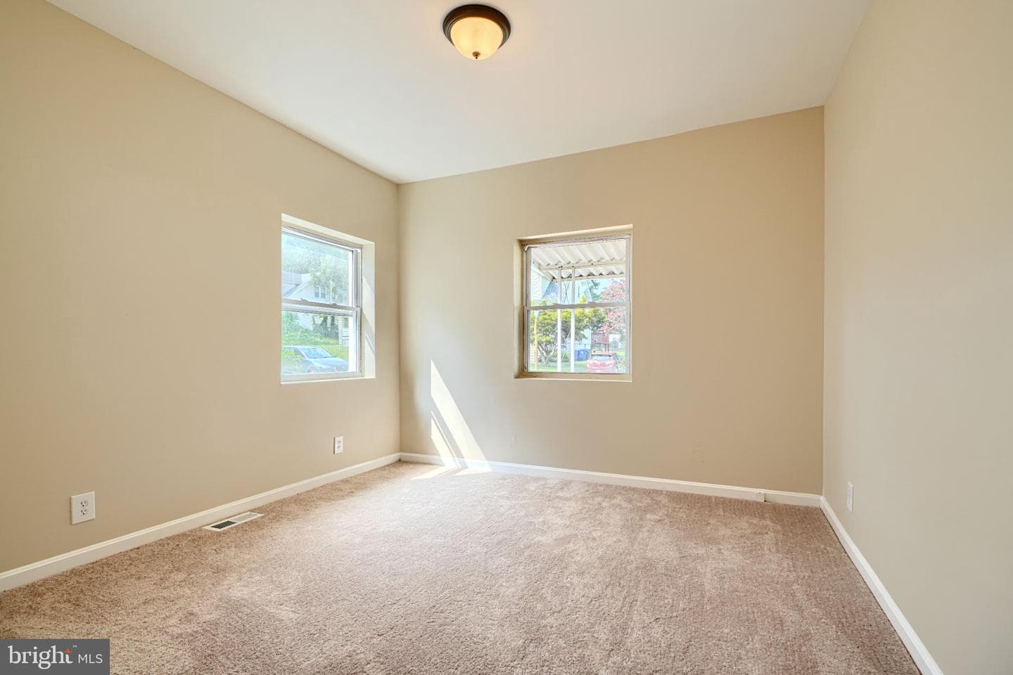 2913 Rosalie Avenue photo 12