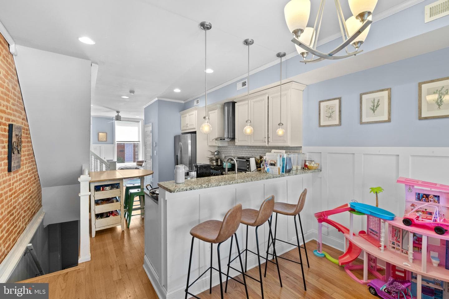 10 N Curley Street photo 13