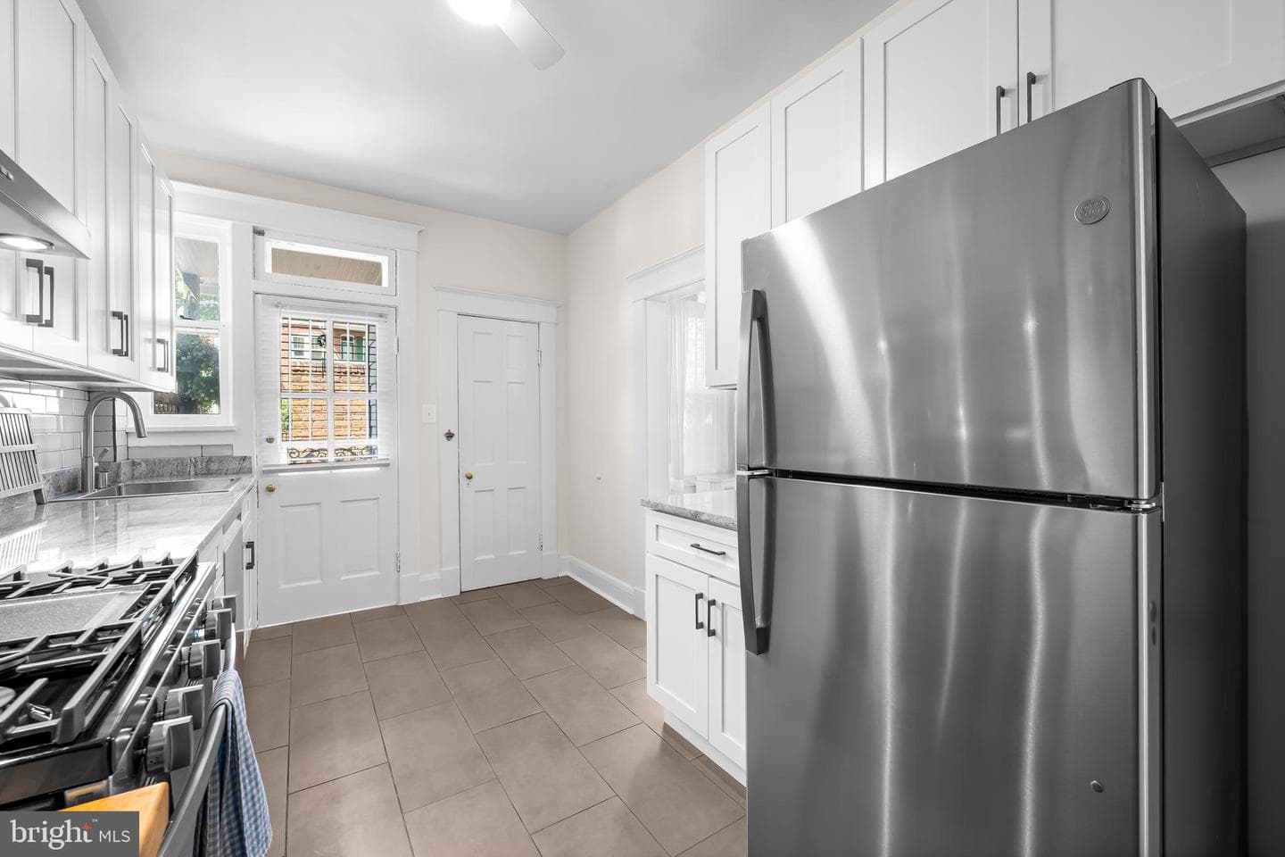 2912 Wyman Parkway photo 12